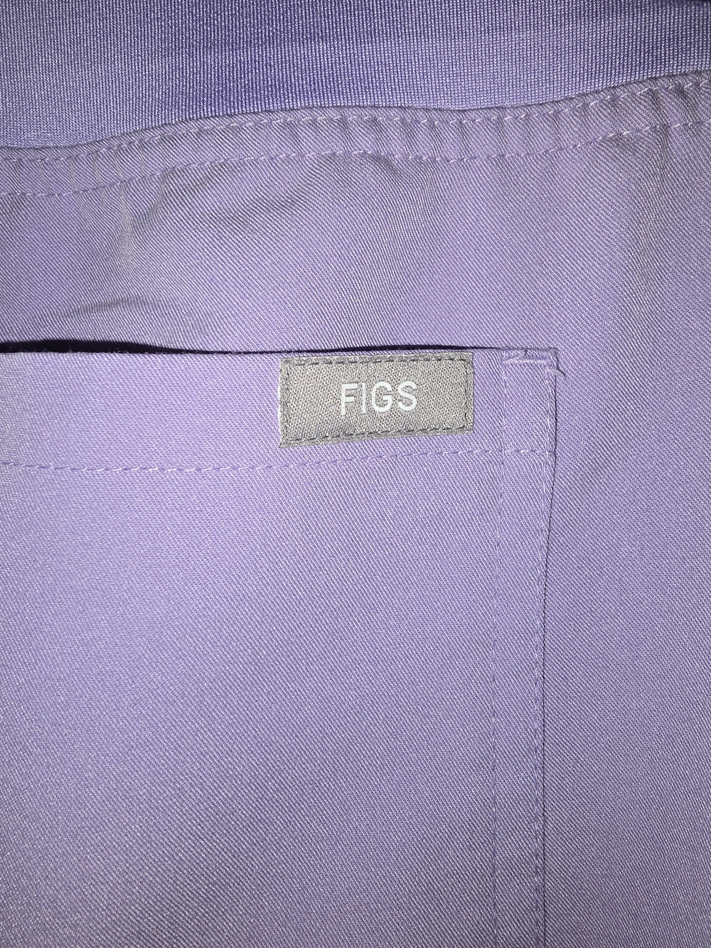 Figs LIKE NEW Lavender Scrubs Set with V-Neck Top - Size SMALL - Picture 6 of 7